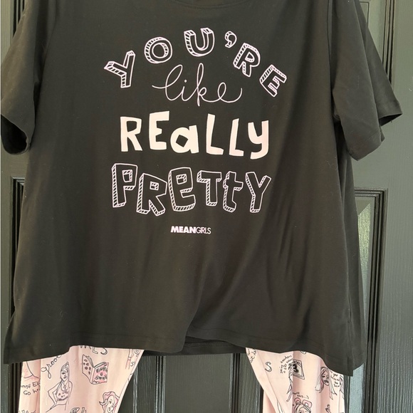 NWT - Mean Girls Pajamas - Size XL - “You’re Like Really Pretty” - Picture 3 of 7